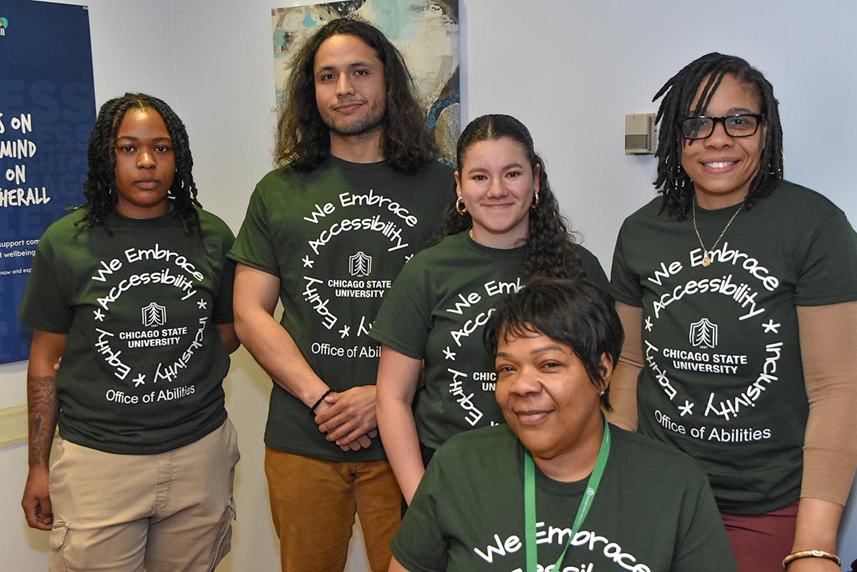 Chicago State University Wellness Ambassadors pose for a group photo.