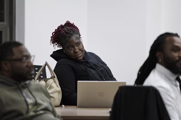 Jenae Crockett in Pete Kadens' business class.